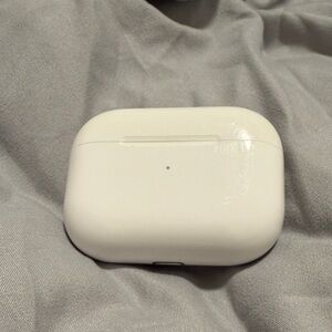 AirPods Pro (left ear bud only)